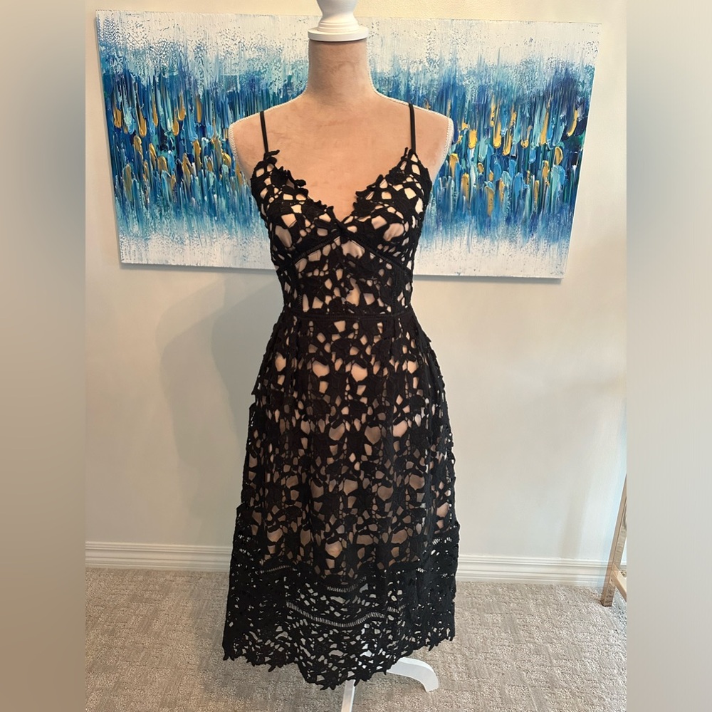 Lace/Nude Midi Dress w/ Pockets!
